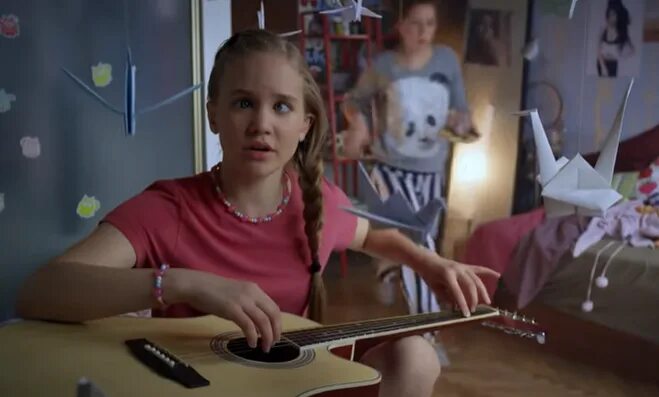 фото девушки 14-15. оставила слепую сестру в речке. оставила свою слепую сестру. оставила слепую сестру в речке и ушла. издевались над слепой а она оказалась.