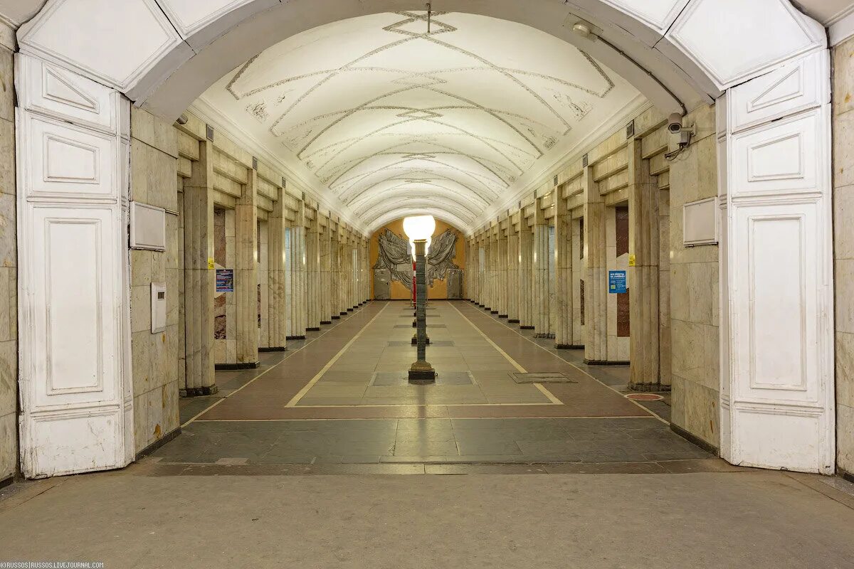 Станция метро семеновская. Станция семеновская москва. Московский метрополитен станция семеновская. Станция метро семеновская. Станция метро семеновская.