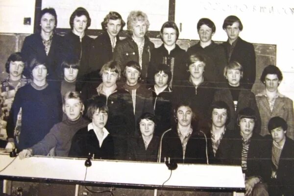 Среднее профессиональное техническое училище спту. Спту 49 жуковский 1991 выпуски. Гпту 40. Спту караганды\ 1984 год. Выпускники пту.