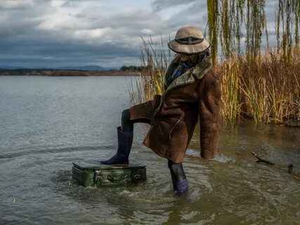 Черным сапогом с травы
