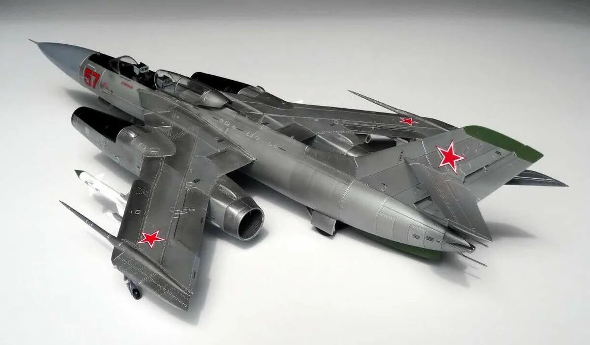 Як-28 1/48. Як 28п модель. Як-28 модель. Yakovlev Yak-28 железная модель.