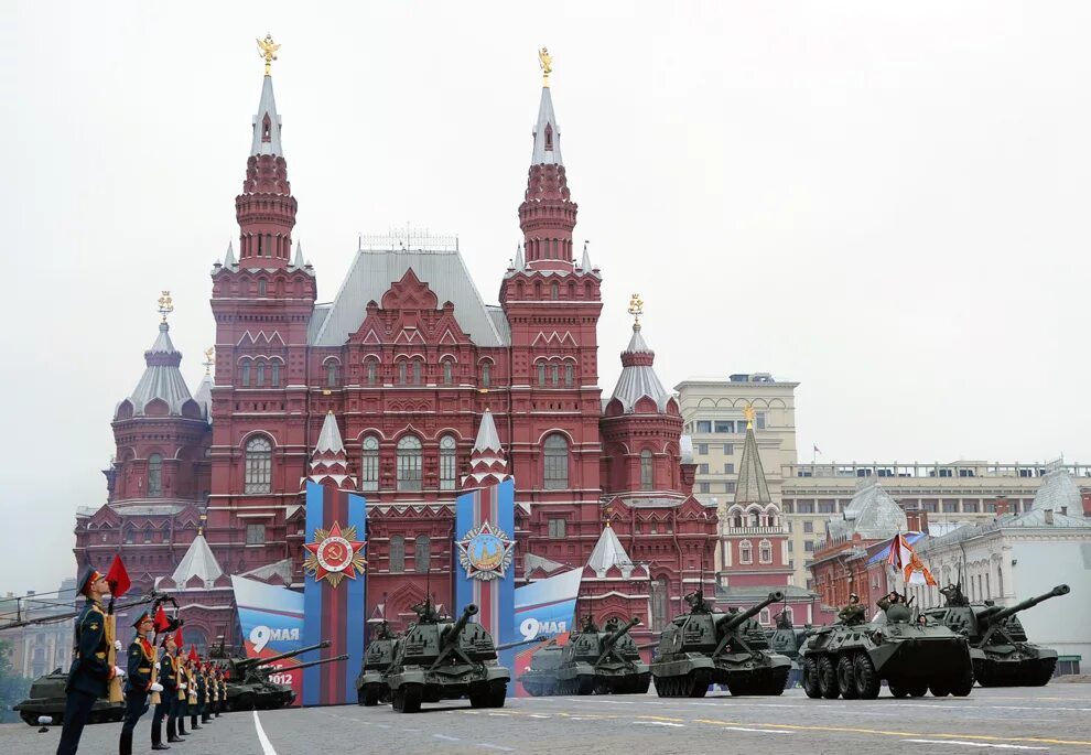 Парад победы в москве на красной площади 9 мая 2022 года. Парад победы в москве 9 мая 2023. Парад 9 мая 2022 кремль. Парад победы в москве 9 мая 2019 года. Май 9 красная площадь.