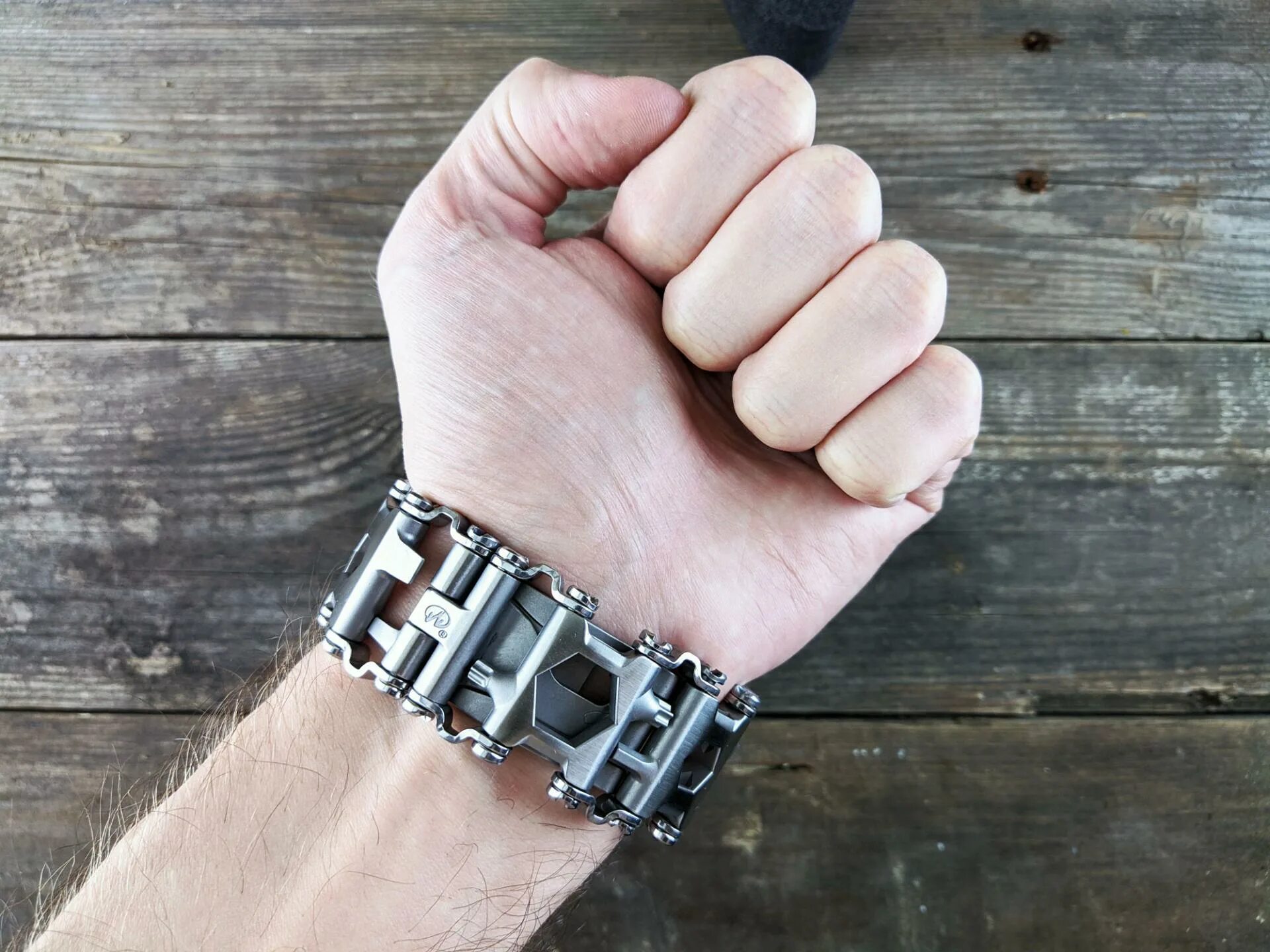 Браслет мультитул tread. Мультитул leatherman браслет-мультитул. браслет лазерман. часы мультитул leatherman. мульт браслет.