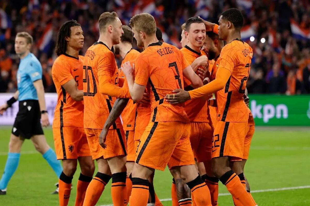 Сборная Голландии сборная Нидерландии. Сборная Голландии 2022. Сборная Голландии 1970. Сборная Нидерландов по футболу 2022.