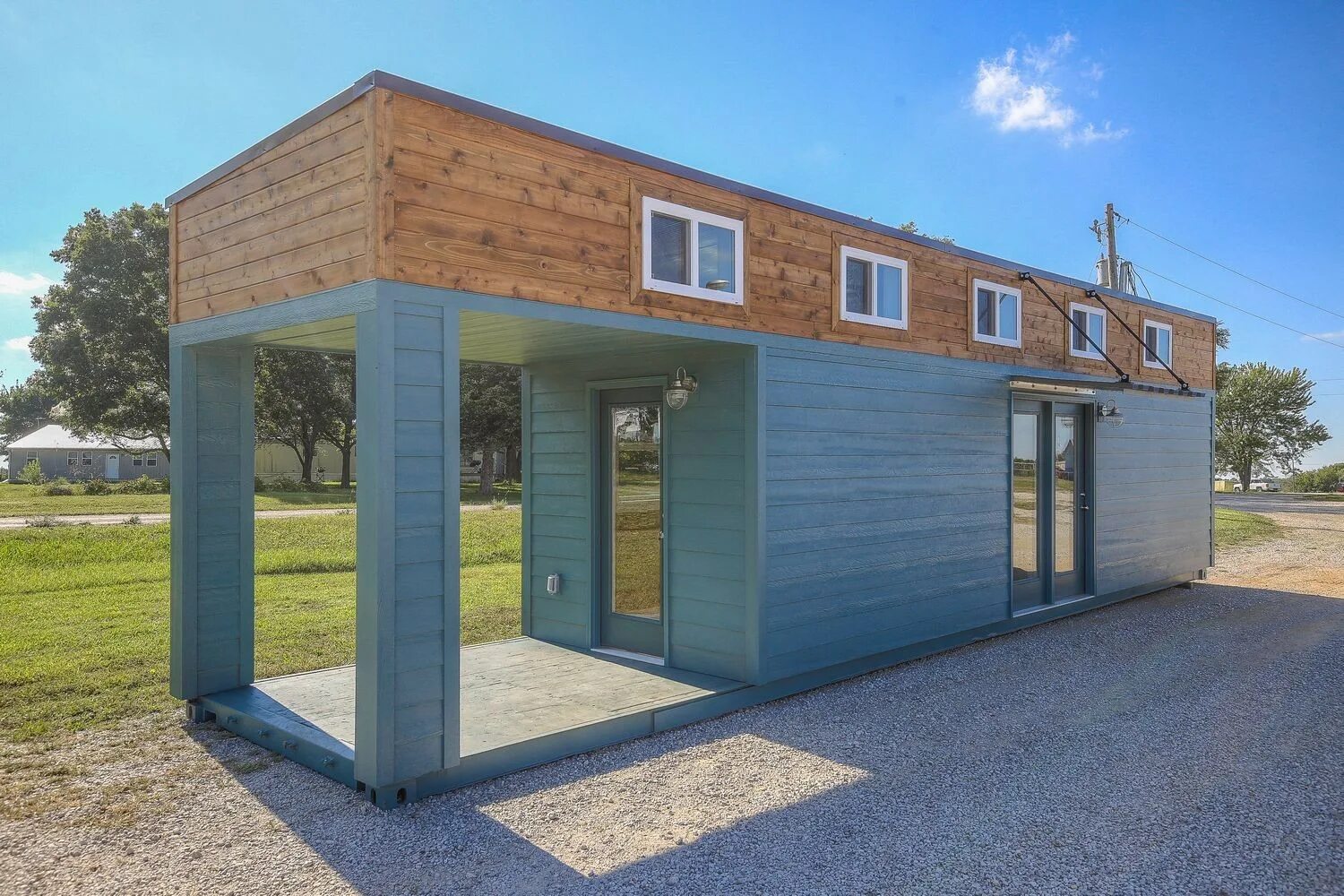 Дом из контейнера своими руками. Tiny house контейнер. тини хаус из морского контейнера. блок контейнер тини хаус. дома из морского контейнера 20 футов.