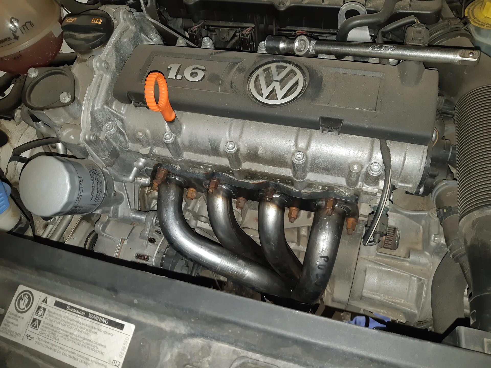 Volkswagen polo 1.6 двигателя. Мотор поло седан 1.6. Мотор Фольксваген поло 1.6 105. Двигатель VW Polo sedan 1.6 105 л.с. Фольксваген поло ДВС 1.6.