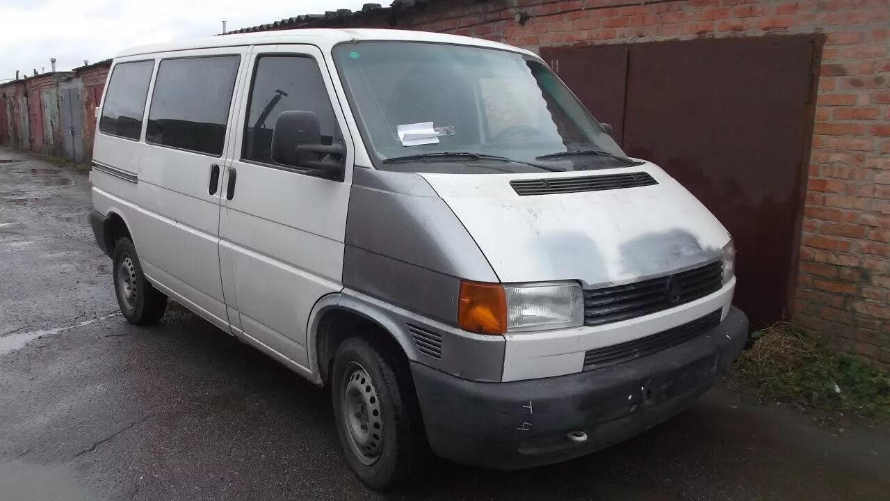 Фольксваген транспортер т4 желтый. Vw transporter t4 2002. Фольксваген транспортер т4. Ремонт фольксваген транспортер т4. Фольксваген транспортер т4 дизель.