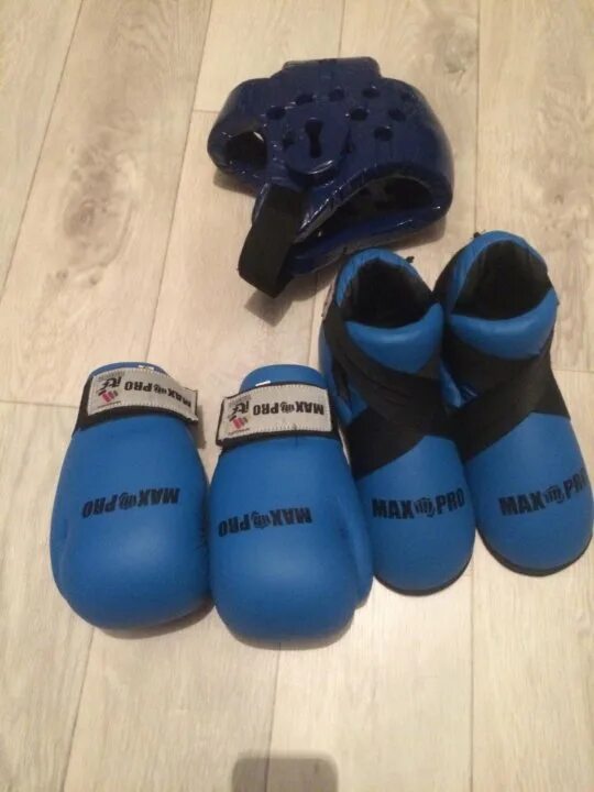 Шлем amc красный. Шлем тхэквондо итф. Макс про экипировка. Max pro экипировка для тхэквондо. Макс про экипировка.