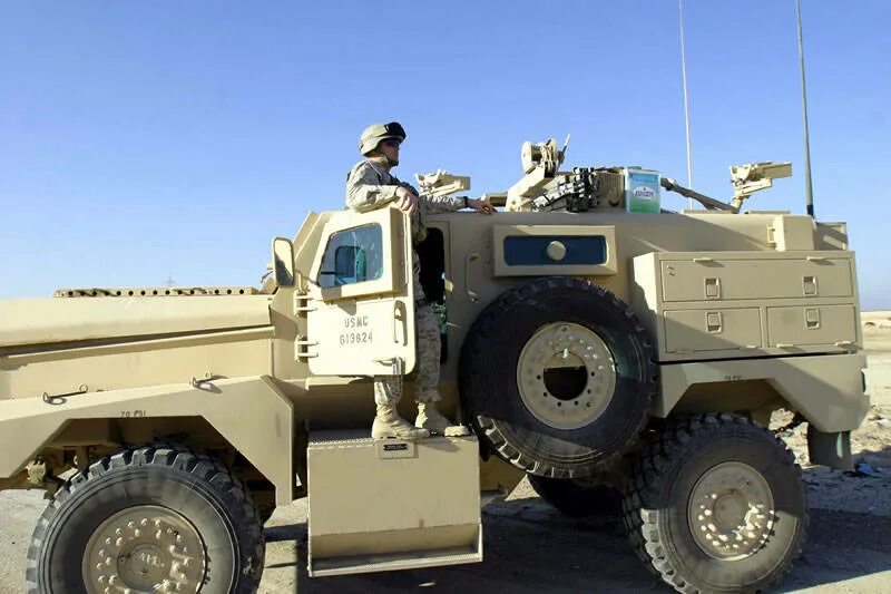 Кугуар 4. MRAP cougar 4x4. Кугуар (MRAP). Кугуар бронемашина. MRAP «cougar» 4x4 Arma.