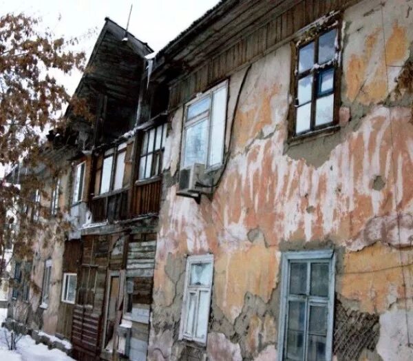 Проживание в аварийном доме
