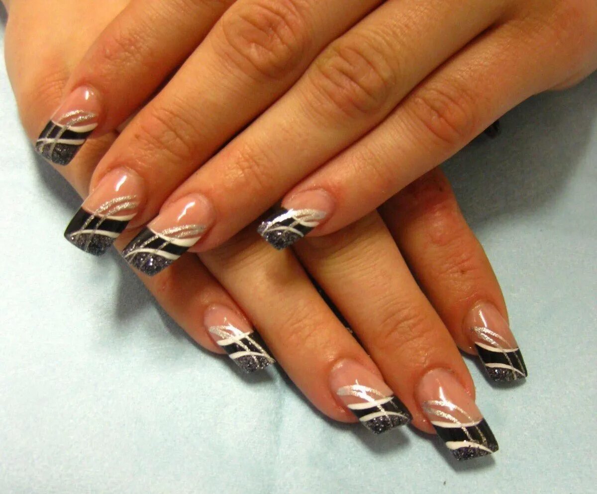 кривые нарощенные ногти. ногти черные френч с рисунком. ногти черные френч с рисунком. белый френч с черным рисунком. френч черно белый на ногтях.