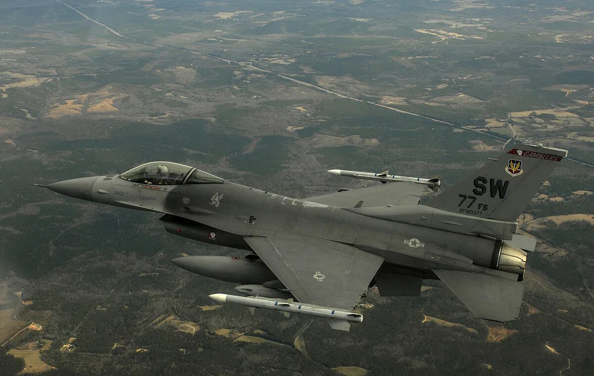 Breaking News from the Pentagon, Russian fighter jet attempts to strike US aircr