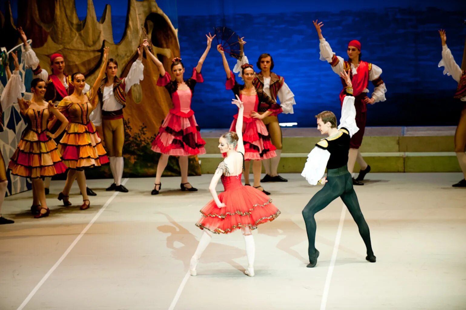 Либретто дон кихот. Сцена из балета дон кихот. Минкуса театр "премьера". Балет дон кихот либретто. Балет дон кихот петипа.