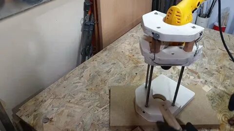 Вертикальное отверстие ровно