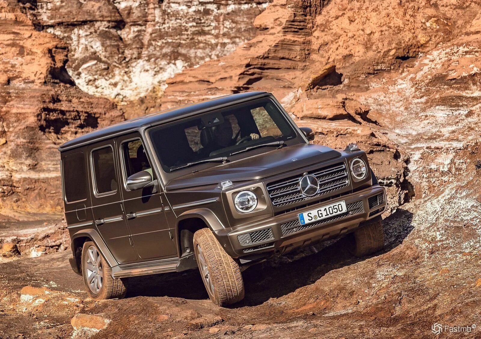 Машины гелик сколько. Mercedes-Benz g550 g-class. Мерседес Бенц Гелендваген. Mercedes g500 w464. Мерседес Гелендваген 2018.