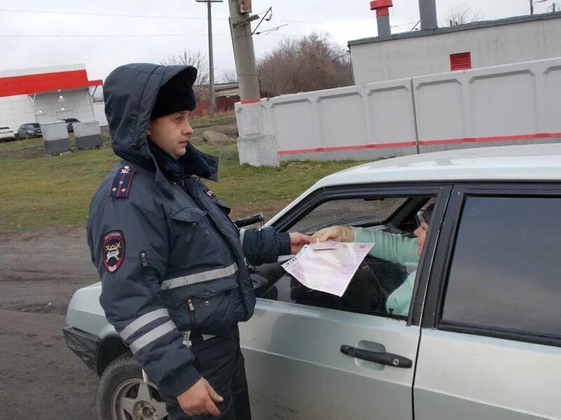 Сайт гибдд саратовской области. ГИБДД Татищево. Полиция Татищево. Сотрудники ДПС Татищево. Сотрудники ГИБДД Татищево.