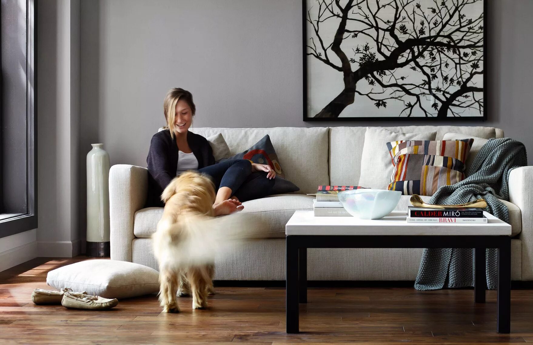 It is very good room. Кот в гостиной. people in living room. dog in the living room. хаски ливинг рум.