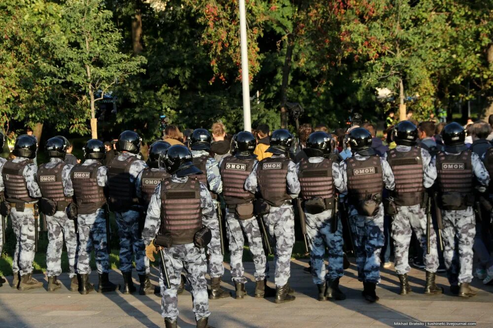 Омон полностью. Отряд милиции особого назначения. Московский омон в москве. Омон. Полиция рф омон.