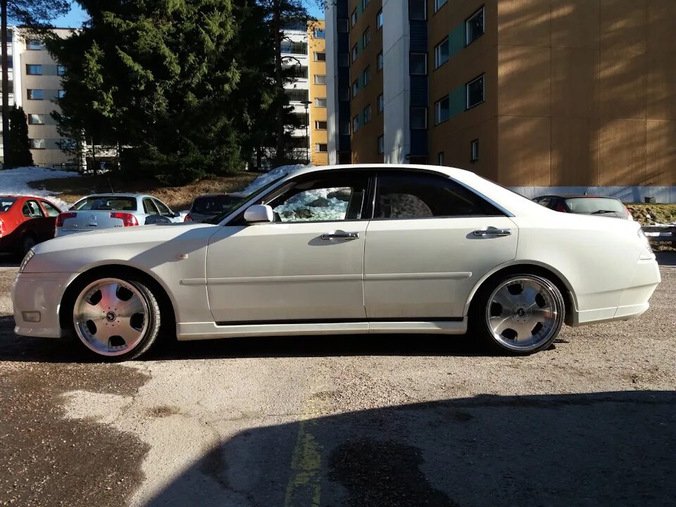 Ниссан 2003 фото. Nissan gloria 2003. ниссан глория 11 поколение.
