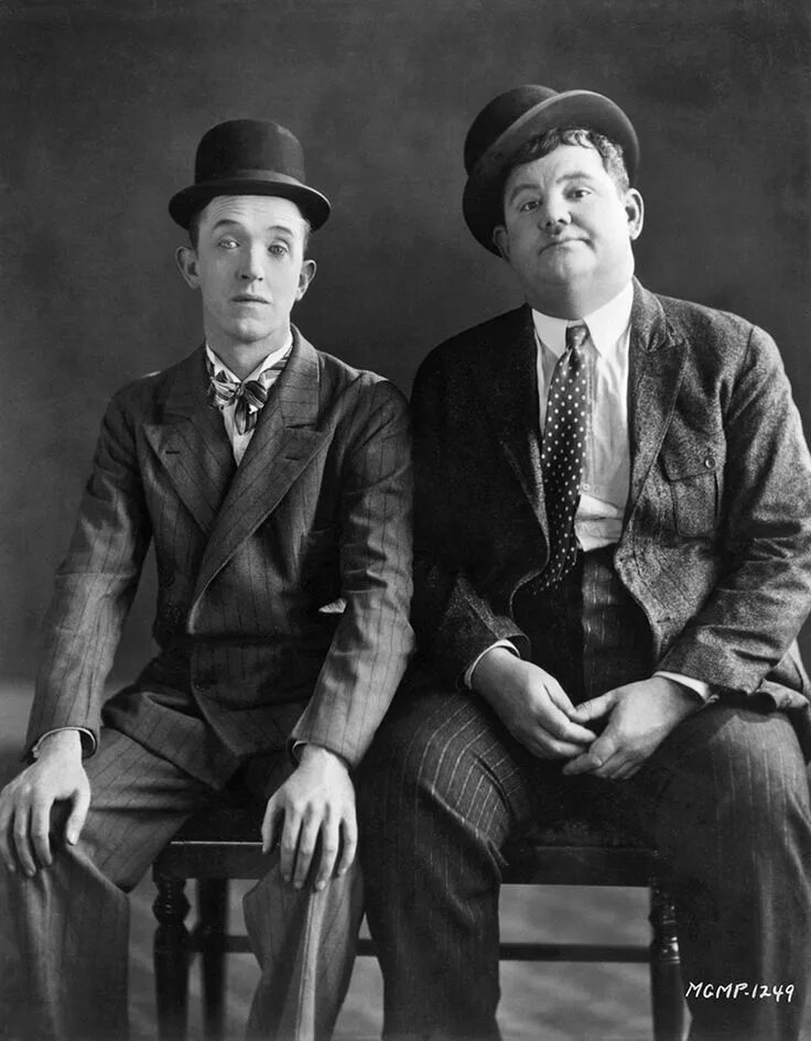 Лорел и харди. Laurel and hardy. стэн лорел. стен лорен и оливер харди. лорел и оливер харди.