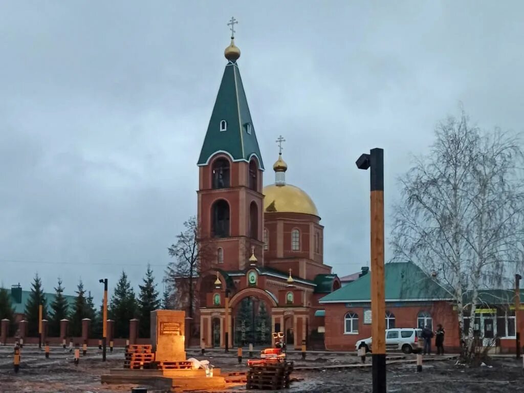 Новости абдулино оренбургской. Памятник Александру Невскому в Абдулино. Абдулино Оренбургской области. История храма Невского в Абдулино.