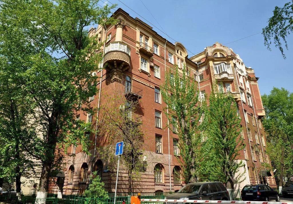 Москва прогулка домами. Трехпрудный 8. дом в трехпрудном переулке. москва трехпрудный переулок 8. дом поэтов москва трехпрудный переулок, 8.