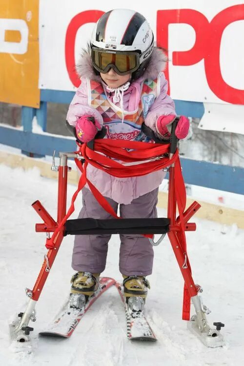 Лыжная база для детей. Лыжи с дцп. Лыжи мечты для детей инвалидов. Зимний спорт для детей с ограниченными возможностями. Лыжи для детей дцп.