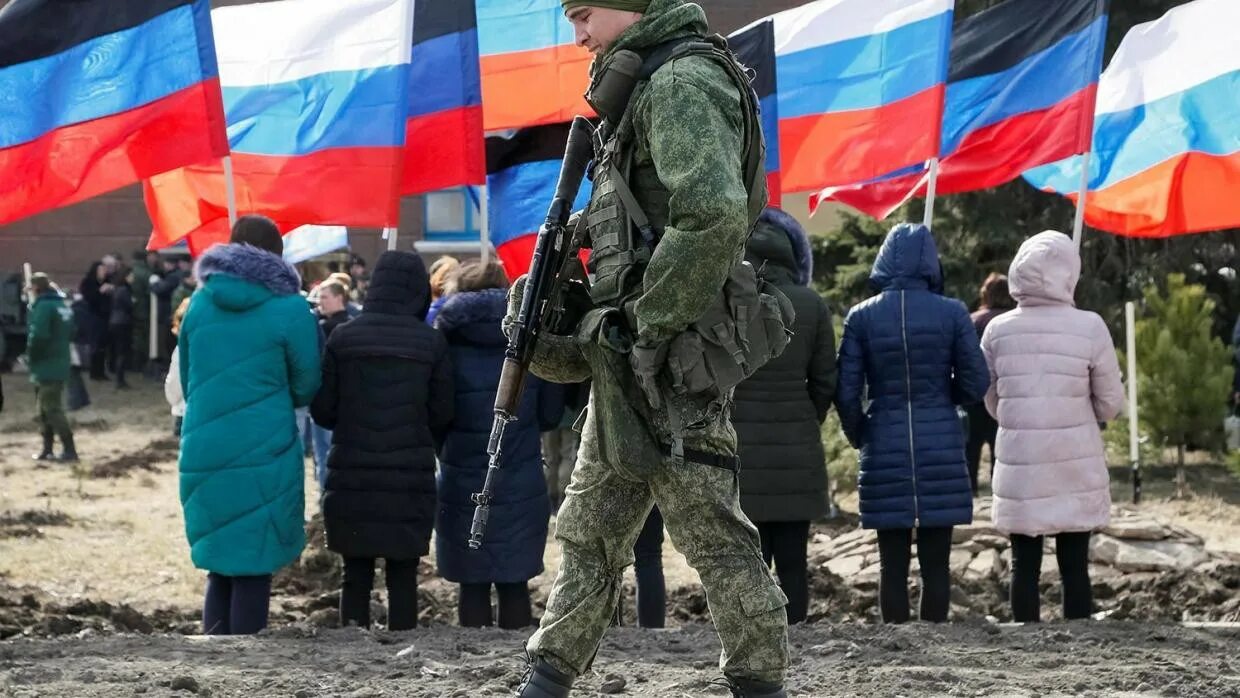Украинские военные. Солдаты России. Российские военные на Украине.