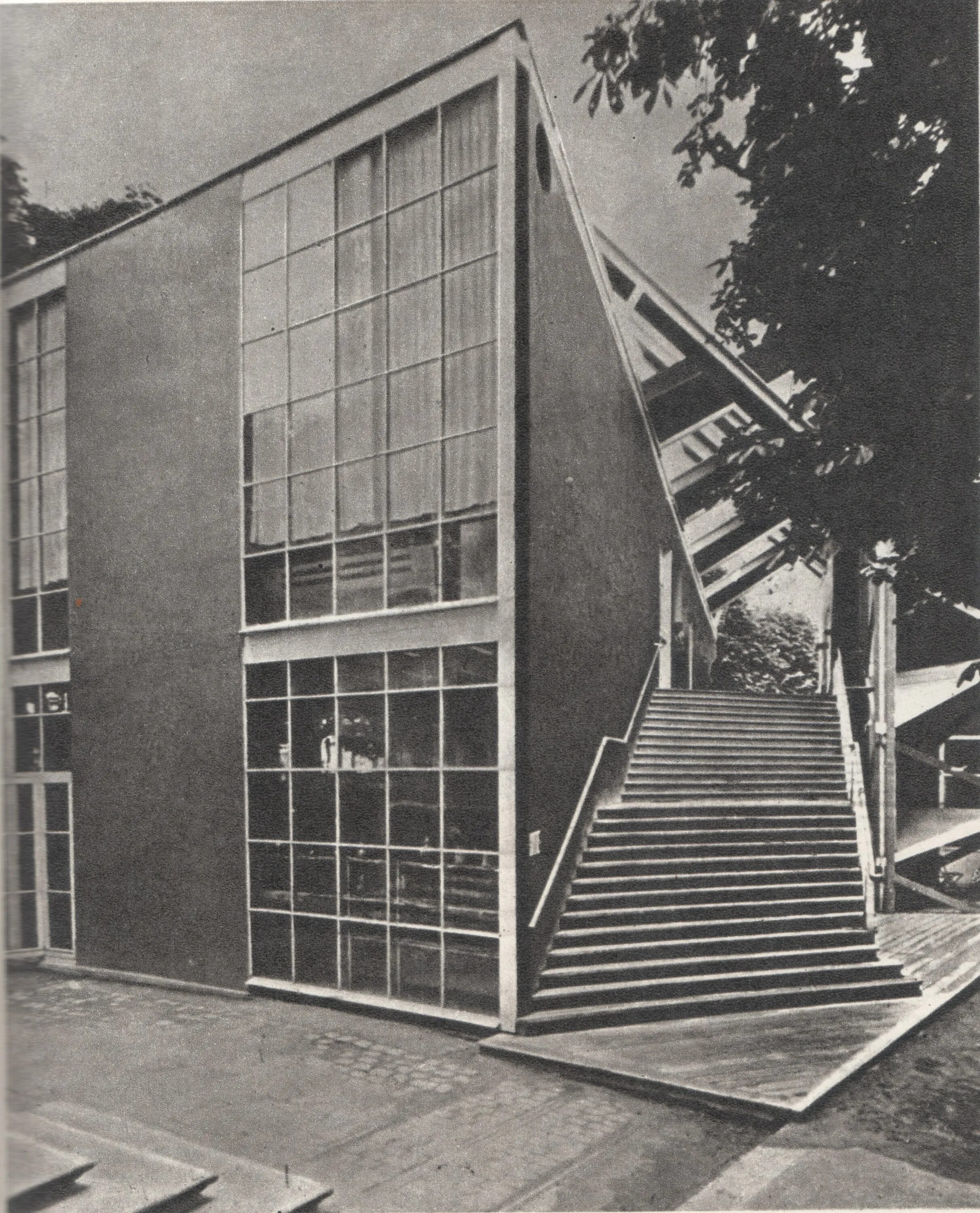 Павильон ссср 1925 мельников. Павильон ссср 1925 мельников. Мельников советский павильон в париже 1925. Советские павильоны. Мельников павильон 1925.