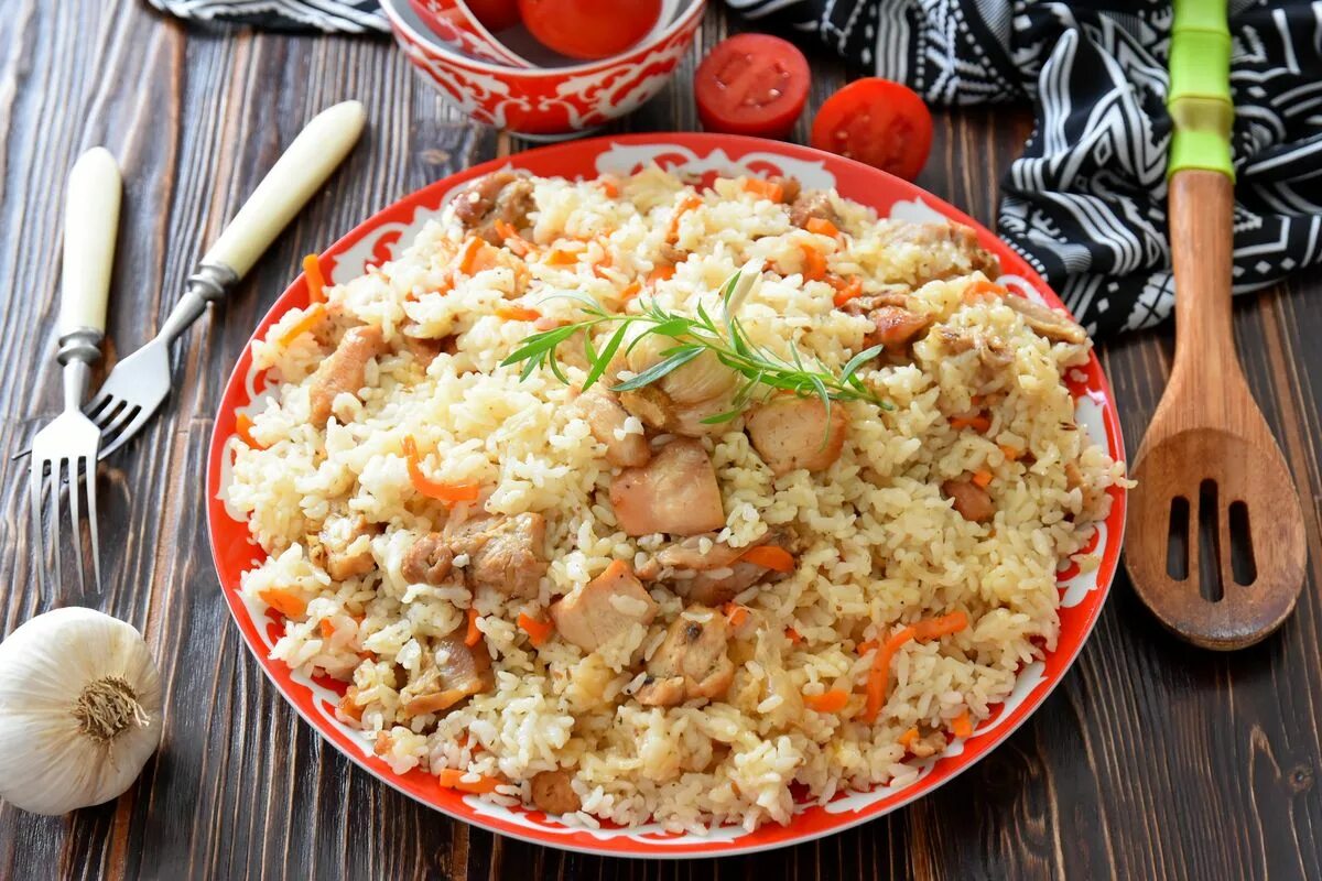 Плов без курицы. Plov узбекский. Рис для плова рассыпчатый. Плов с курицей. Плов куриный.