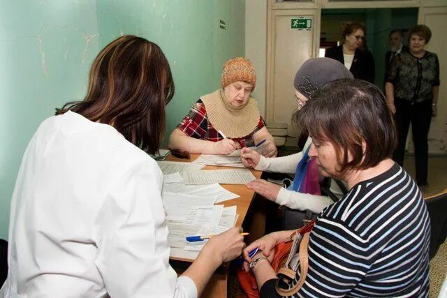 Врачи семейной поликлиники сергиев посад взрослое отделение. Поликлиника 1 Сергиев Посад. Районная поликлиника Сергиев Посад. Поликлиника 5 Сергиев Посад. Детская поликлиника Сергиев Посад.