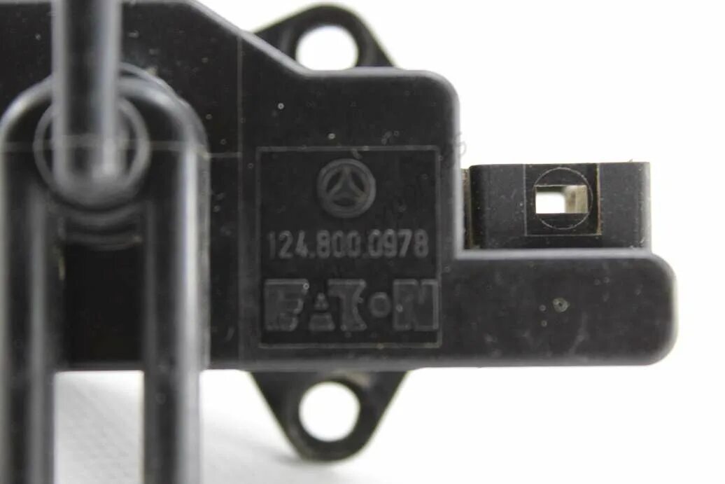 Разъем camozzi 122-800. 124-800 camozzi. 124 800. 122-800 разъем соленоида а70 и g70. Разъём соленоида camozzi.