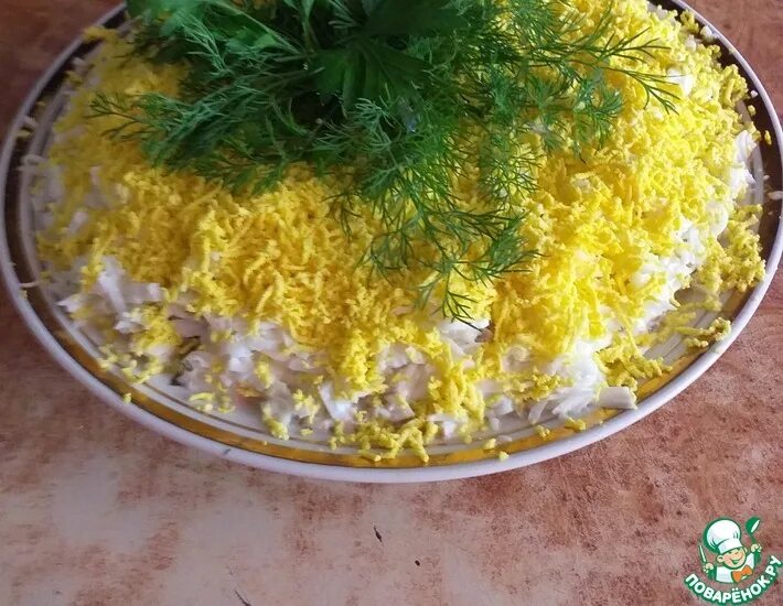Салат морячок с рыбой зимний салат. Салат морячок рецепт. Салат морячок. Салат "морячка" 450 гр (морская капуста, крабовые палочки) рыбный мир. Салат морячка 2 кг.