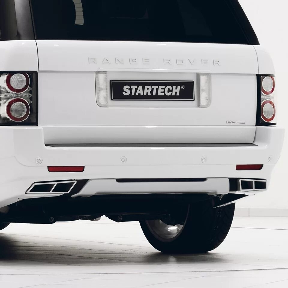 Задний бампер startech для range rover vogue. Задний бампер range rover. Обвес рендж ровер 2017. Range rover sport 2014 сзади. Задний бампер range rover.