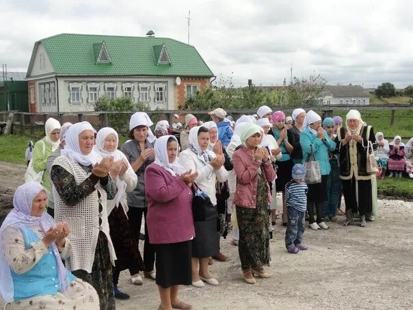 Погода в татарском сугутах. Татарские Сугуты мечеть. Татарские Сугуты Батыревский район. Батыревский район село Сугуты. Тат Сугуты Батыревский район Чувашии мечети.