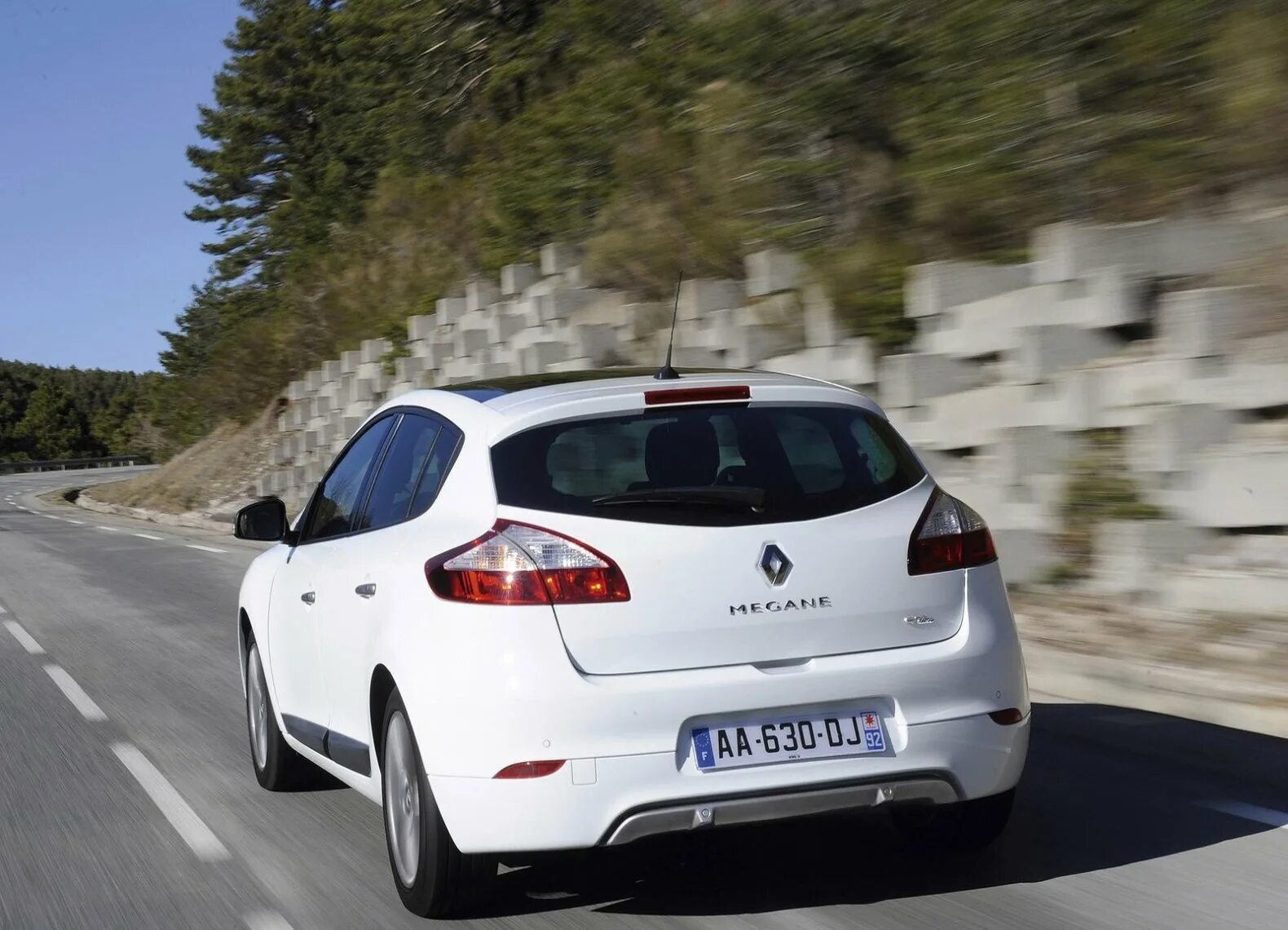 Рено задний вид. Renault Megane gt line. Рено Меган зад. Рено Меган хэтчбек gt. Рено Меган хэтчбек сзади.
