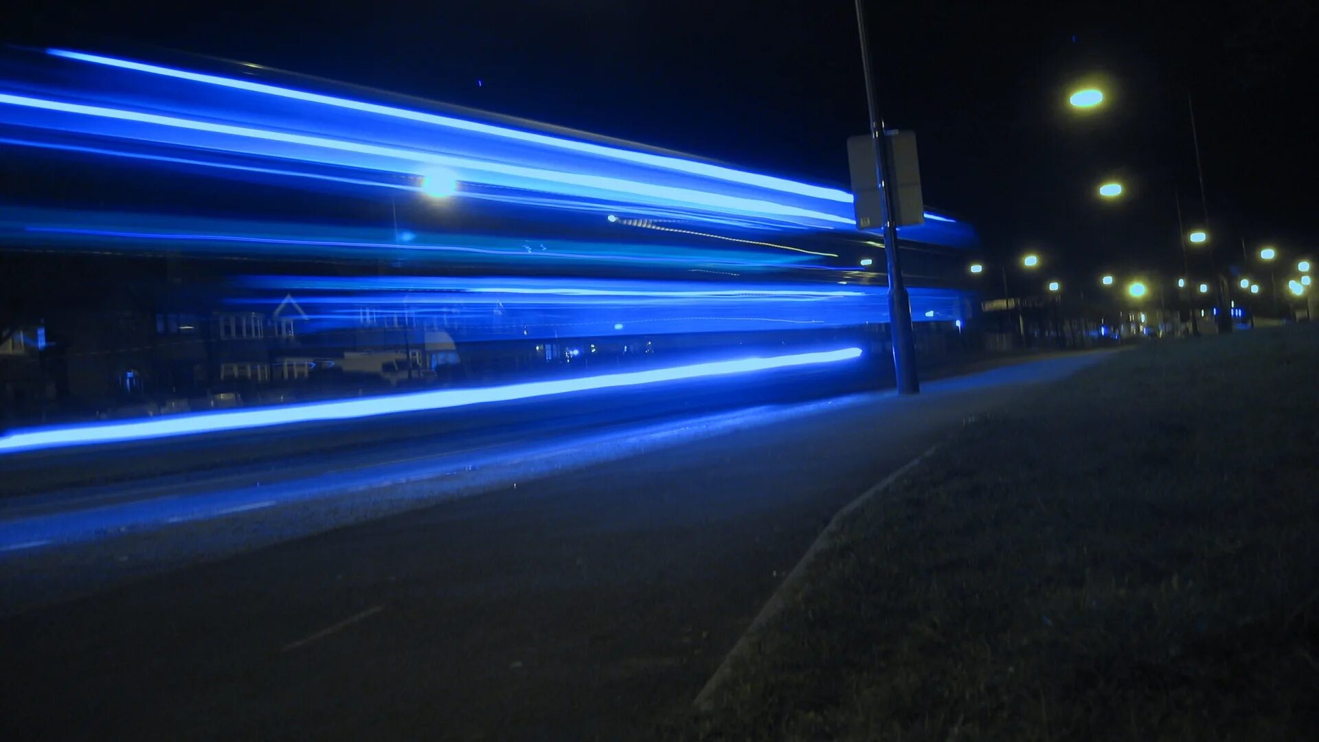 Moving speed. Blue light streaks. fast light. неоновое размытие полосы шум. lighting speed effect.