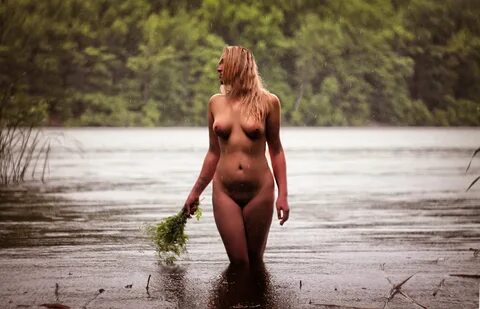 Naked women slideshow