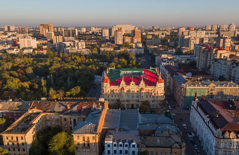 Ростов виды. Ростов Московская область. Гостиница Московская Ростов на Дону. "Вокруг центр" Ростов вид сверху. Ковид в ростове на дону