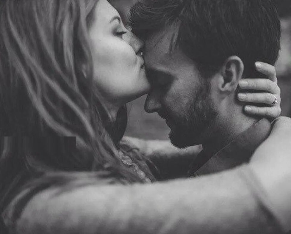 Самым ценным подарком для женщины. Самый ценный подарок который ты. Самое ценное любовь. Самый лучший подарок для женщины это внимание. Нежность картинки.