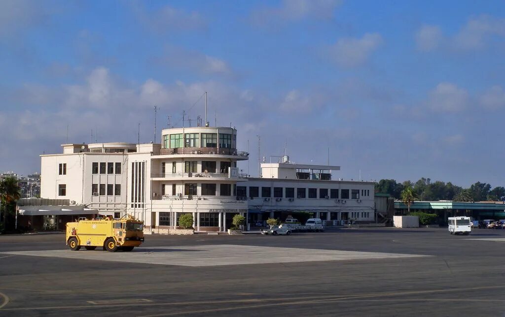Jordan aviation png. Самолет александрия. Аэропорт в александрии в африке. Airbus a-320-231 cubana. Egyptair борт самолета.