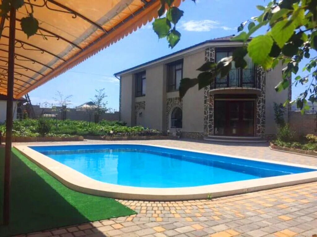 Пансионат солнечный крым. Частный сектор крым с бассейном. Судак крым пансионат леман. Дом судак бассейн. Судак ул яблоневая 7.