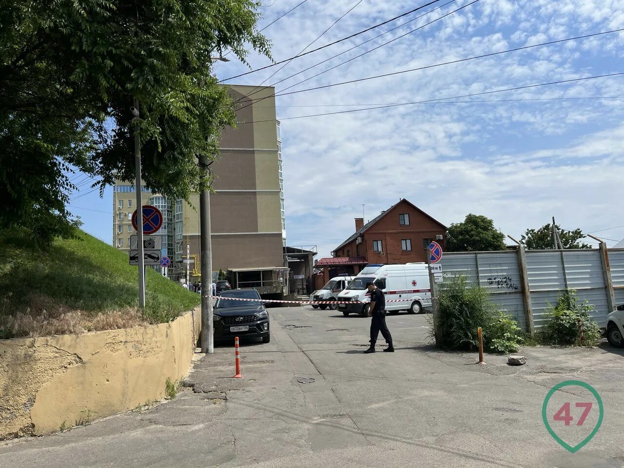 В Воронеже беспилотник попал втдом. Фото Алтайский беспилотника в Воронеже.. Беспилотник врезался в дом в Воронеже фото. Фото дома в который врезался беспилотник в Воронеже.