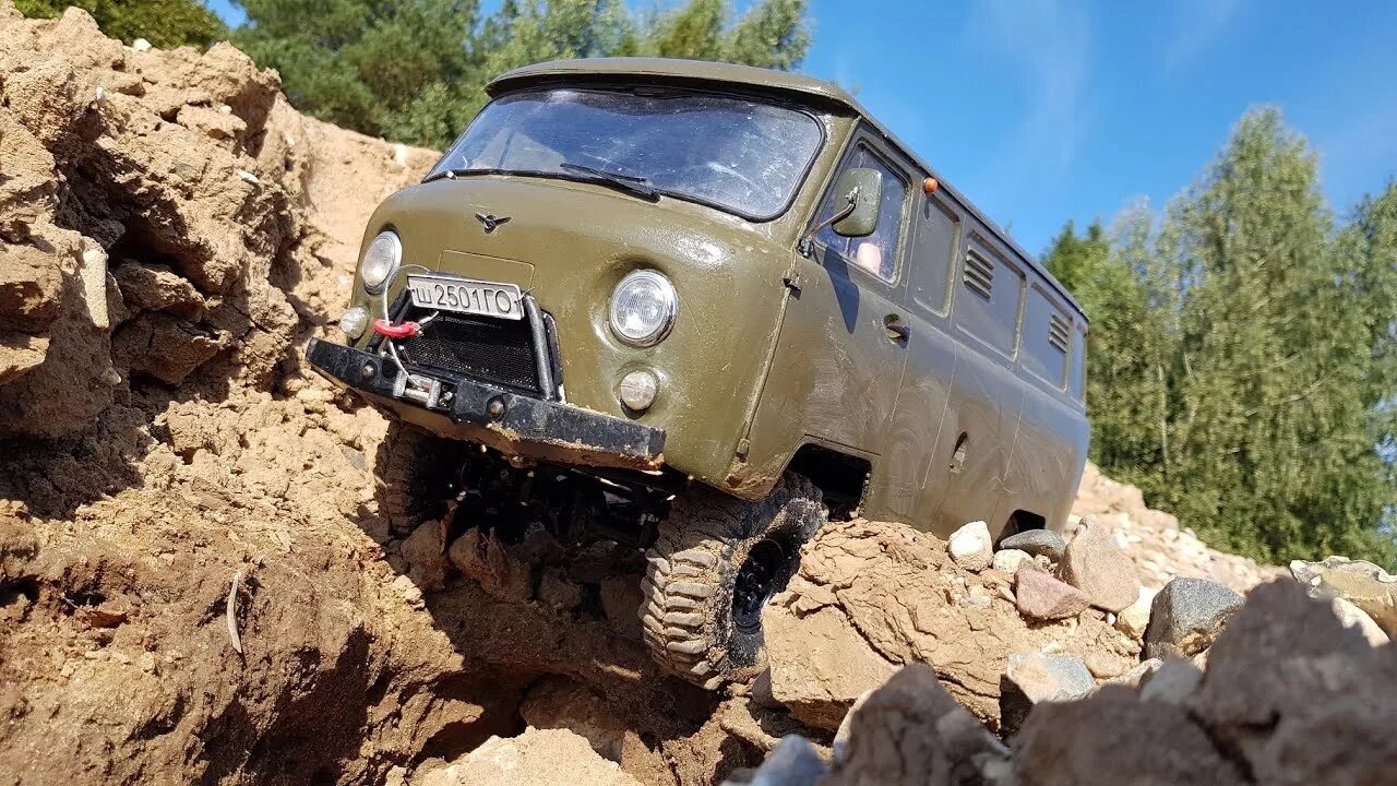 Off road 4 на 4. УАЗ Буханка оффроад. Радиоуправляемая Буханка УАЗ 452. УАЗ Буханка на радиоуправлении 4х4. УАЗ Буханка на пульте управления 4х4.