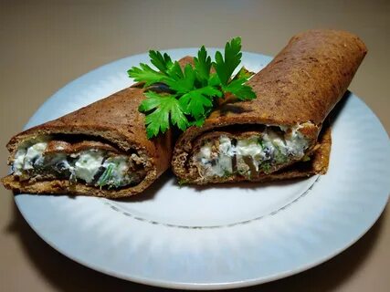Рулет из печени в духовке с начинкой