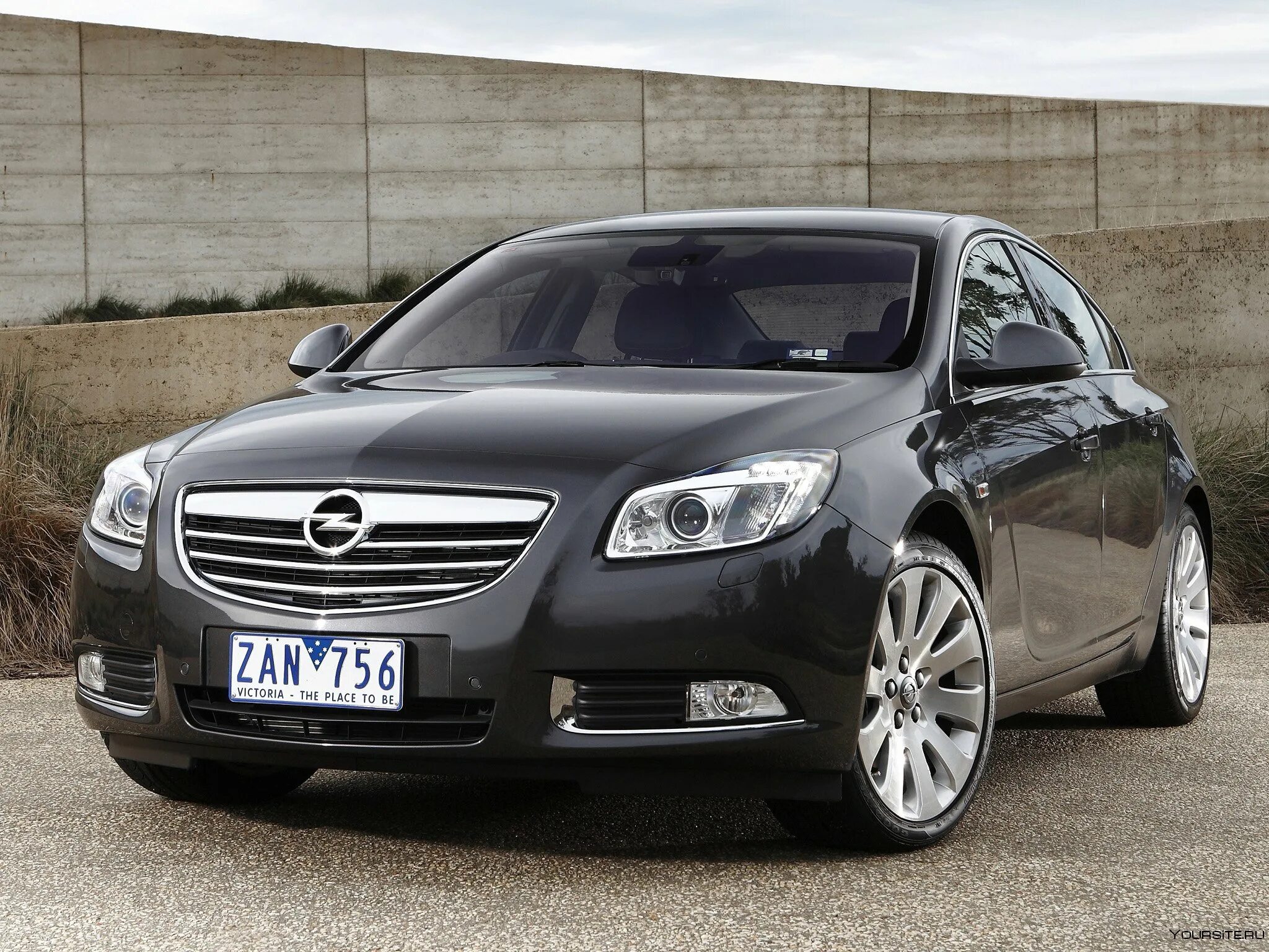 Купить опель инсигния турбо. Opel Insignia 2.0. Opel Insignia 2012. Опель Инсигния турбо. Opel Insignia Turbo 2012.