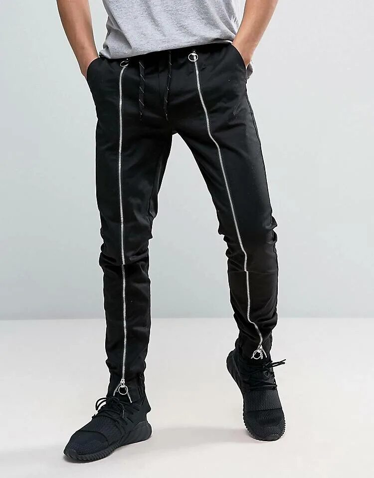 Zara штаны мужские спортивные с молнией снизу. Брюки с молнией сбоку. Молния на мужских брюках. Джинсы с молниями по бокам.