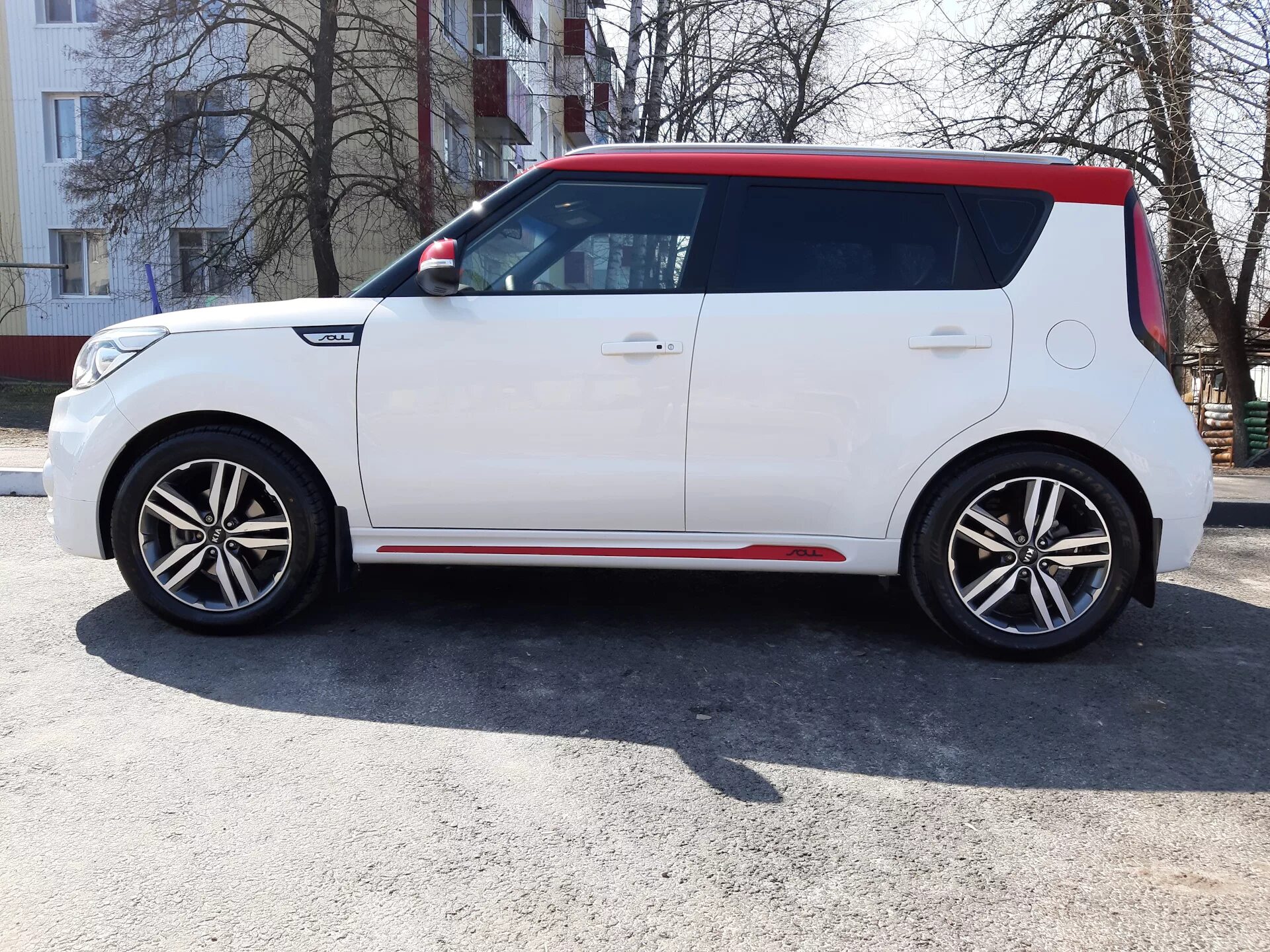 20" на Соул - KIA Soul EV (2G), 2015 года колёсные диски DRIVE2