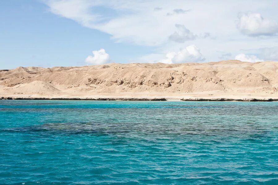 Красная вода в хургаде. Красное море Египет Райский остров. Райский остров Хургада. Остров Парадайз Египет. Парадиз острова красного моря.