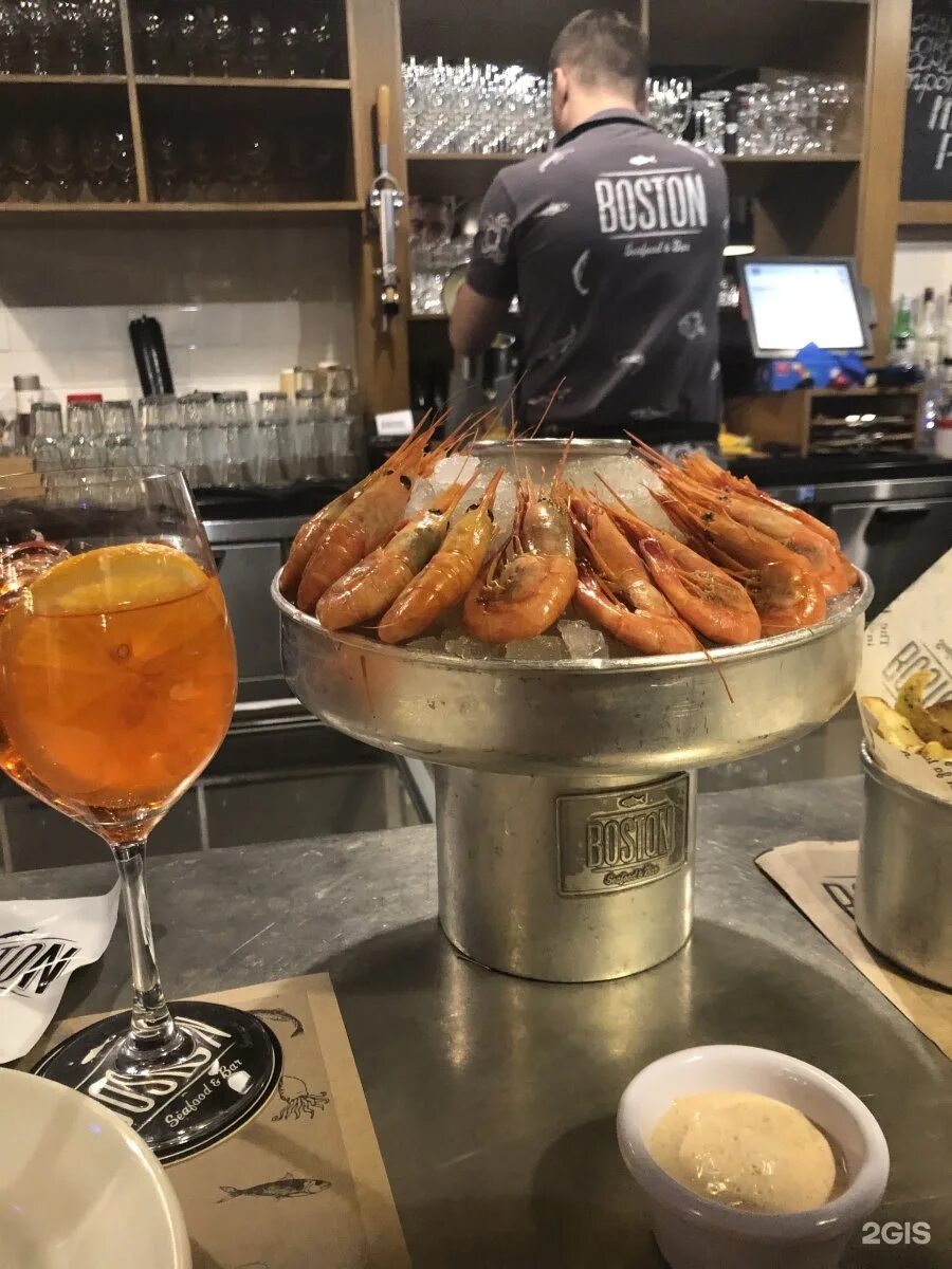 Ресторан бостон на павелецкой меню и цены. Бостон Сифуд. Boston Seafood Bar Павелецкая. Бостон Сифуд Лесная. Boston Seafood & Bar, Москва, Лесная улица.